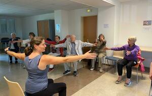 Gym sur chaise au CGA